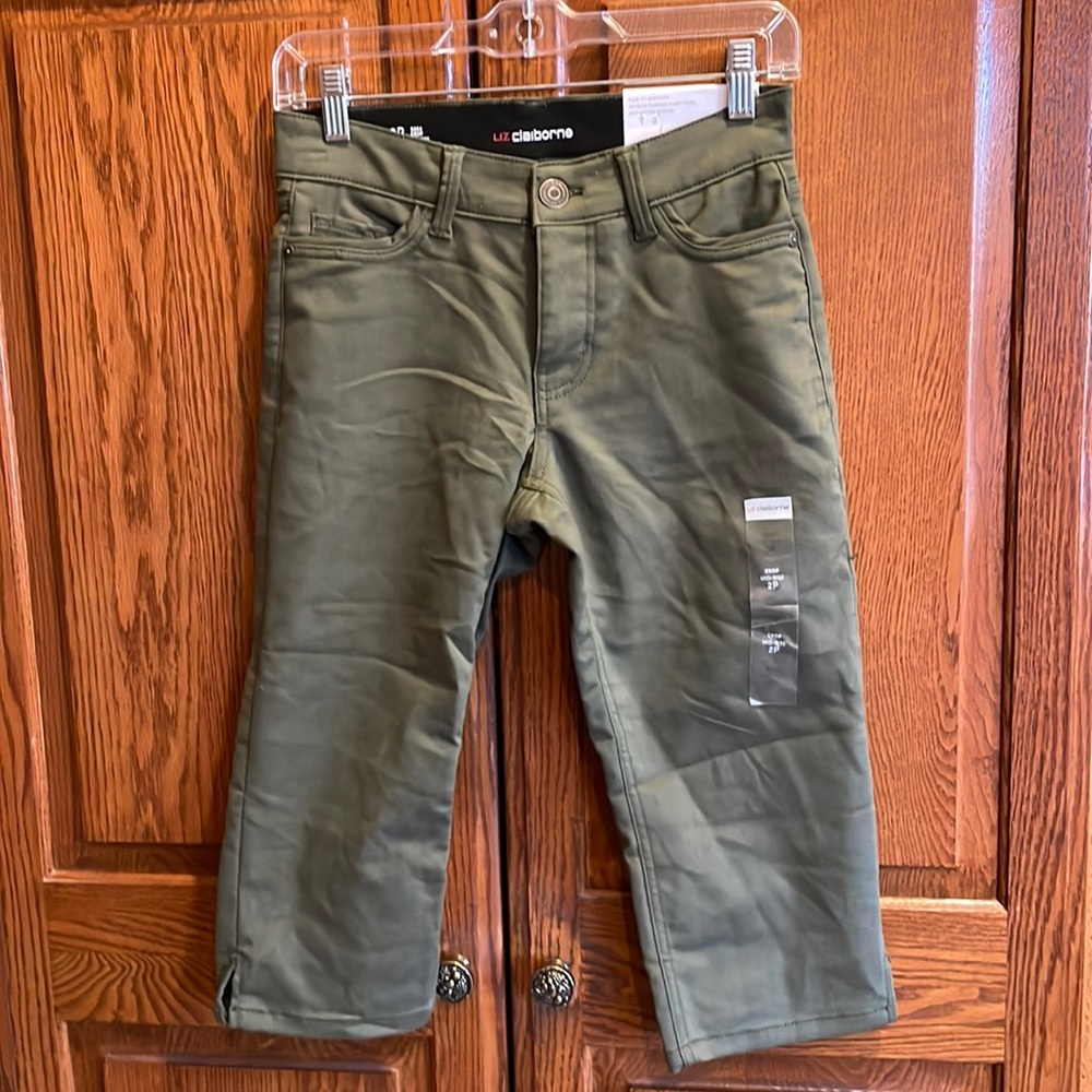 Liz Claiborne crop pants 2P